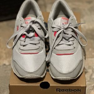 REEBOK CLASSIC